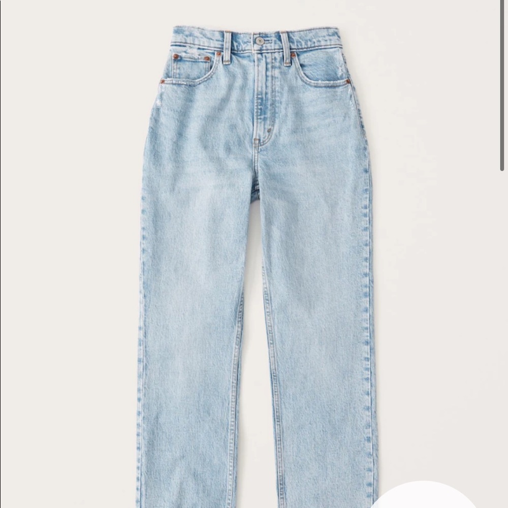 Curve Love 90s Straight Leg Jean